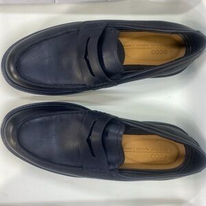 Ecco Black Leather Slip-On Loafers